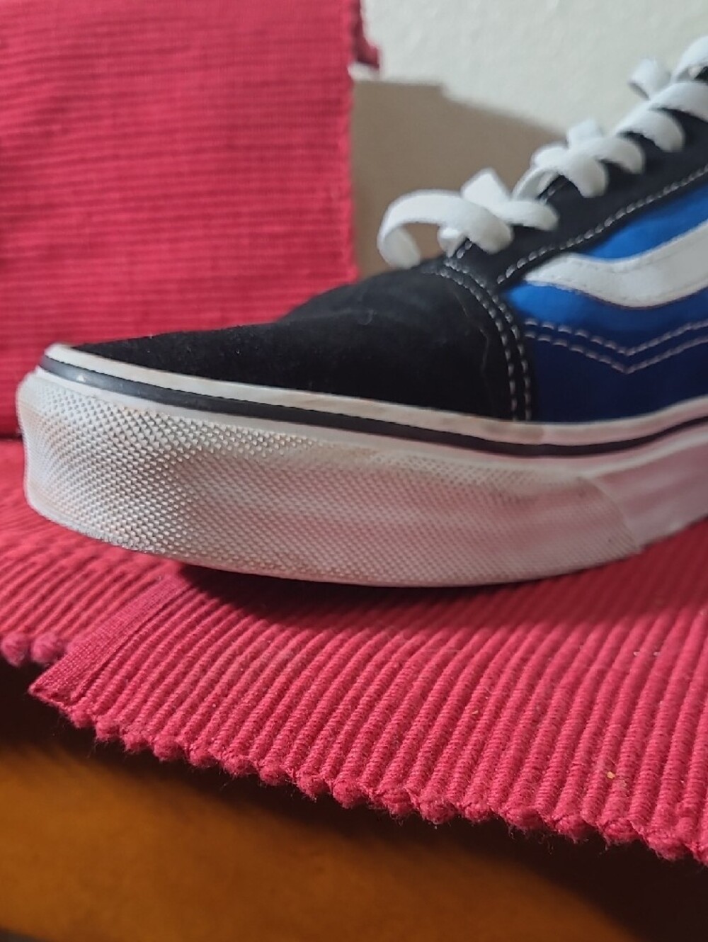 Vans Black and Blue Mens Sneakers with Yellow Character Spongebob Patch - Picture 12 of 16